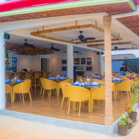 Alona Vida Beach Hill Resort