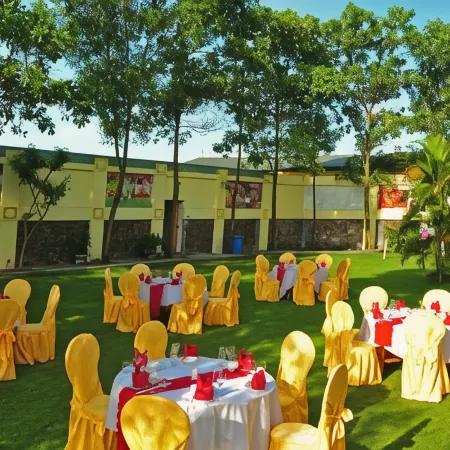 Camela Hotel & Resort