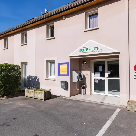 Brit Hotel Essentiel Saint-Flour