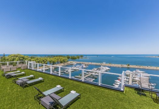 5. 리빙 워터 리조..