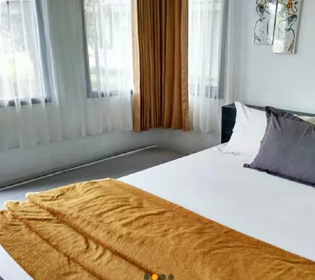 The Alit Отели в г. Моджокерто