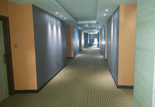 그랜드 메달리언 호텔