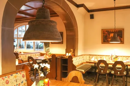 Hotel Goldenes Fass in Rothenburg ob der Tauber Отели в г. Нойзиц