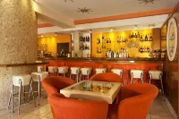 Alea Hotel Apartments - bar