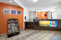 Motel 6 Dayton, Oh - Englewood