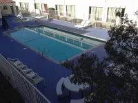 Motel 6 Hemet, CA - Pools