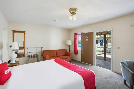 OYO Hotel Yuma AZ - I-8 US-95 Отели в г. Юма