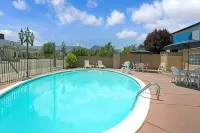 Travelodge by Wyndham Bishop