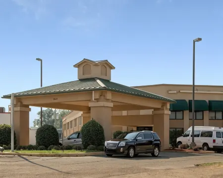 Quality Inn Отели в г. Меджи