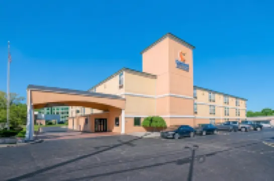 Comfort Inn & Suites Cincinnati Eastgate