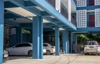 Is am Are Stay Boutique - parcheggio