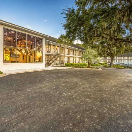 Charleston Creekside Inn