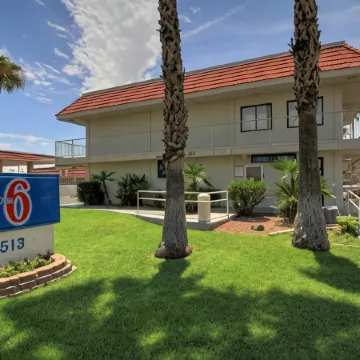 Motel 6 Tempe, AZ - Broadway - ASU