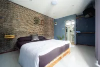 Patoey House