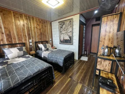 Xplore 62 Glamping Hotel dekat CISADON HIGHLAND CAMP
