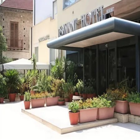 Savant Hotel Отели рядом с достопримечательностью «Le Palme»