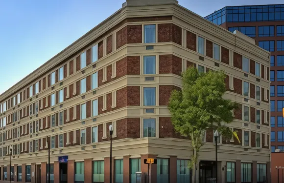 麗晶市中心品質酒店及套房