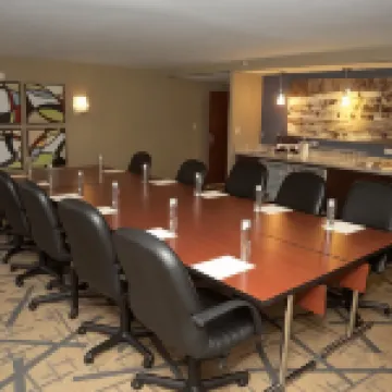 DoubleTree by Hilton Hotel St. Louis - Westport