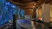 Onsen Glamping ShimaBlue Hotels in Nakanojo