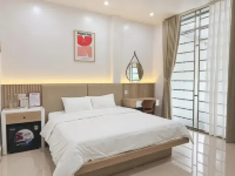 RAW Hostel - Ha Giang Loop Tour & Motorbikes Rental