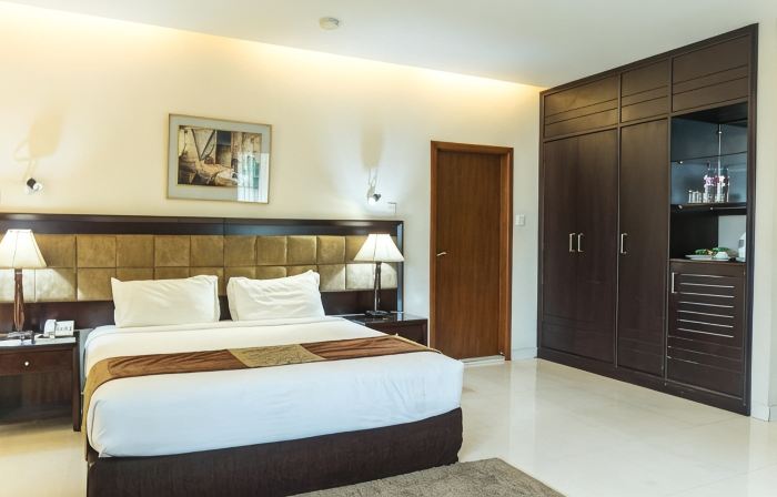 The Avenue Hotel & Suites