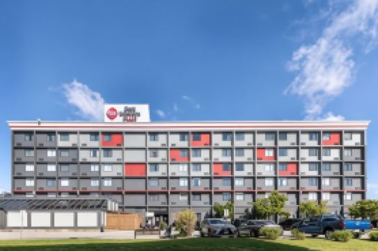 Best Western Plus Toronto Airport Hotel