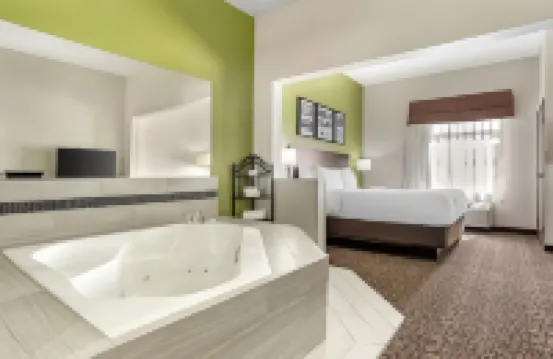 สลีป อินน์แอนด์สวีทส์ มอนต์กอเมอรี อีสต์ ไอ-85