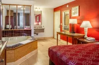 Econo Lodge Inn & Suites Madras - WiFi