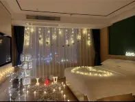 悅雅朵·湖逸｜COMFORTDESIGNER·VIEW臻品飯店 （東湖公園店）