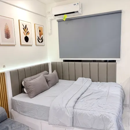 Lux studio Skyhouse Alam sutra Netflix 55-inch TV