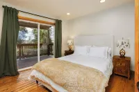 Mountain Home w/ Views & Game Room, Slopes 20 min