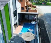 4BR 16pax LYL Jaccuzi Private Pool House ipoh Hotels in 