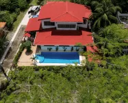 5 min to Beach Private Pool European Style - Villas