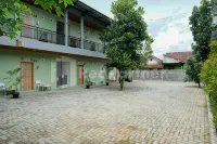 Kinara Homestay RedPartner Near Sleman City Hall