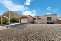 Casa Herradura: Desert Charm Near Petroglyph Trails, in Albuquerque's Westside. - Bungalows
