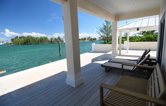 4-Bedroom, 4-Bath Oasis in Treasure Cay – WiFi, AC, Steps from the Water