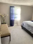 Spacious 5-bedroom house with hot tub and pool