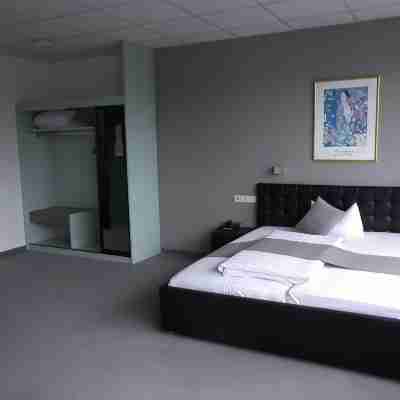 Businesshotel & Appartements Stuttgart-Vaihingen Rooms