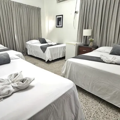Hostal Del Valle Hotels near Forest FESITRANH