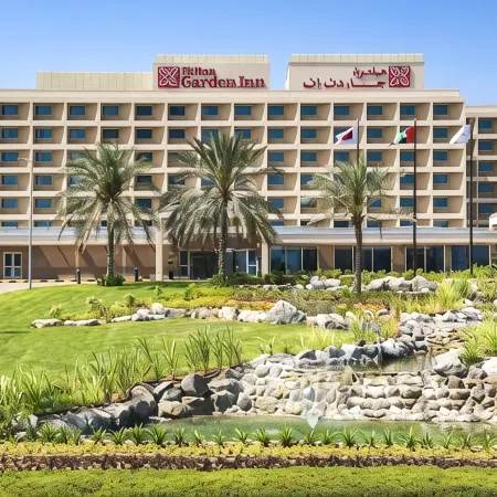 Hilton Garden Inn Ras Al Khaimah Отели рядом с достопримечательностью «Городской пляж»