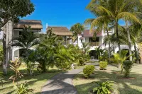 Grand Sahāna 3 | Beachfront Studio Apartment | Digital Nomad Complex のホテル