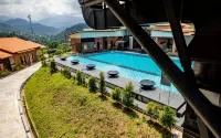 Sebayu Retreat Gopeng - Pools