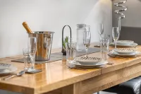 Dene House Apartments, near city centre! - เปิดใหม่