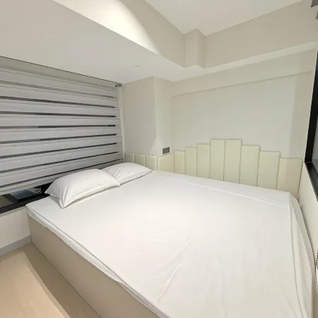 Youjia Selected Homestay (Central City Rainbow International)