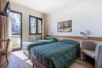 Hotel Pennile - موقف سيارات
