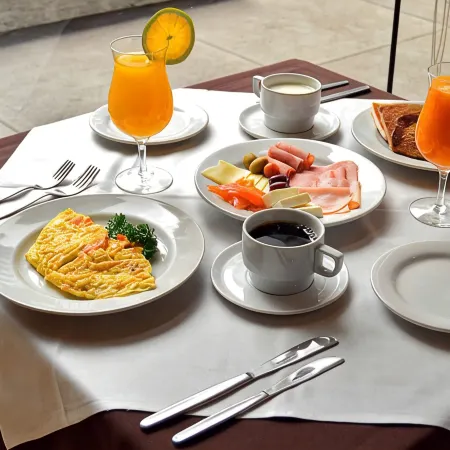 Roosevelt Hotel & Suites
