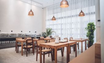 Mengyu Shanshe Homestay (Yangming Lake Scenic Area Store)