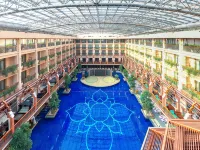 Wanda Realm Kunming Hailybinya - Pools