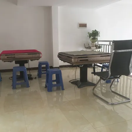 Beihai Lan Shiyi Inn (Beihai Yintan Branch)