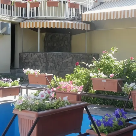 Capital Hotel